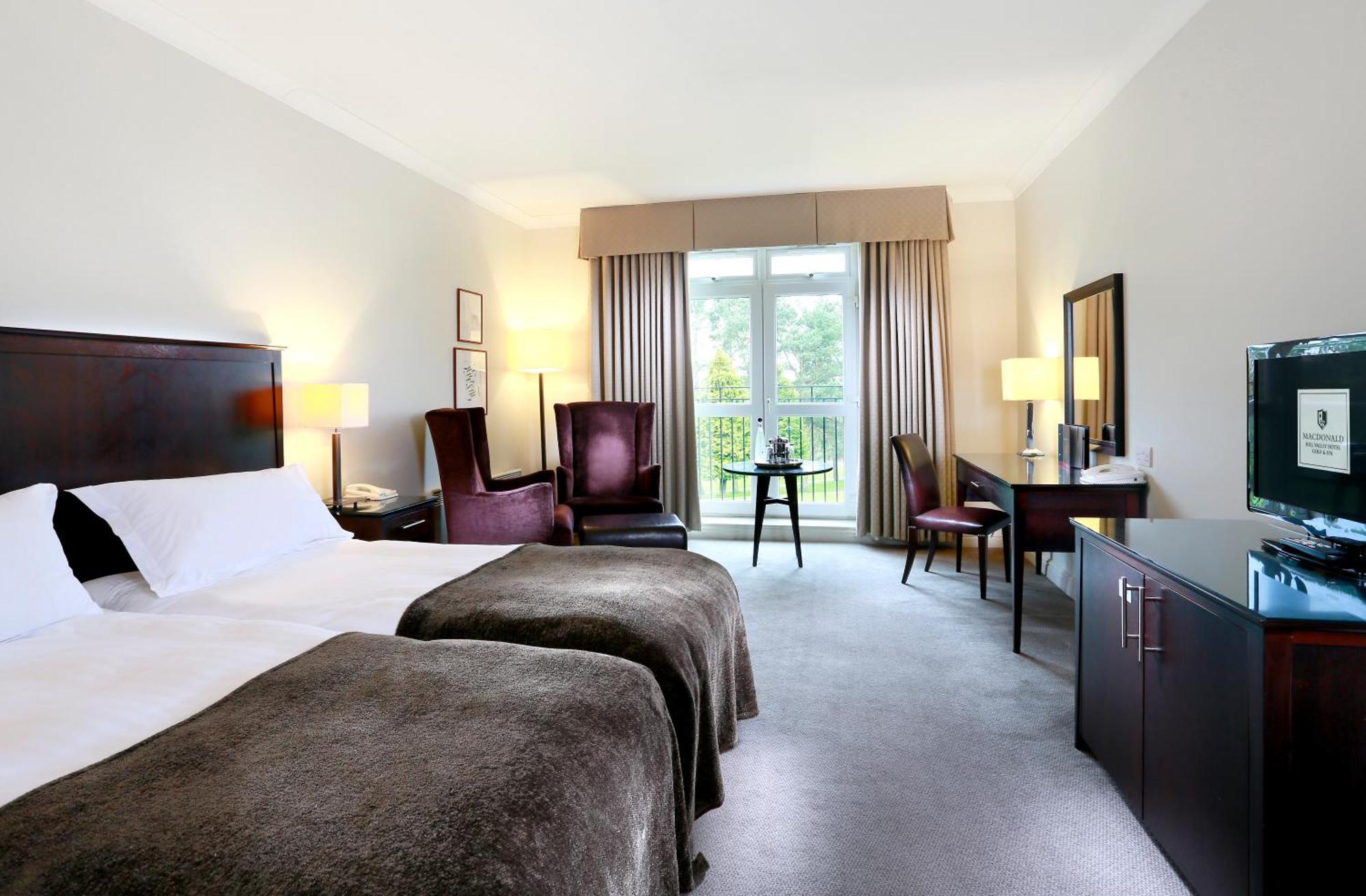 Macdonald Hill Valley Hotel, Spa & Golf Resort Вітчерч Екстер'єр фото